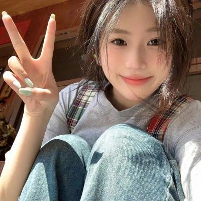 君是慕容卿似花